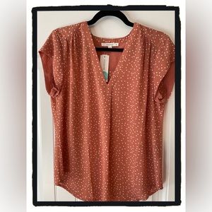 Fun2fun cap sleeve, V-neck top - size medium